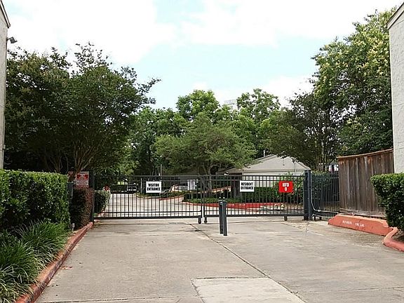 2nd image of 5711 Sugar Hill Dr APT 88