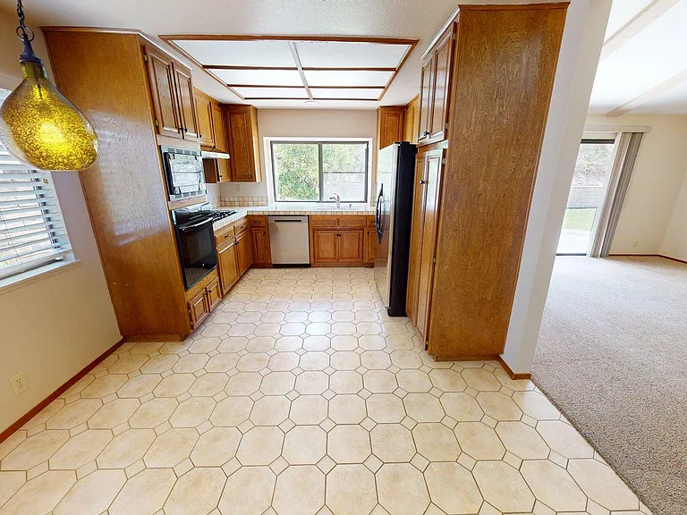 3630 Raincloud Ct — Photo 6