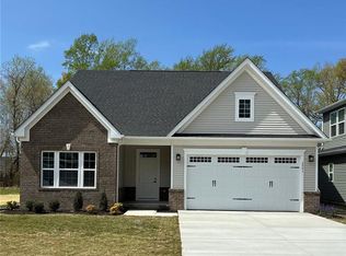 2003 Mainsail Dr, Carrollton, VA 23314
