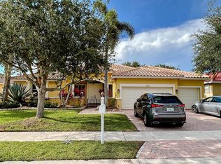 18581 SW 7th St, Pembroke Pines, FL 33029