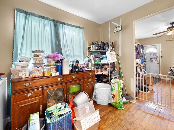 4th image of 1004 S 14th St