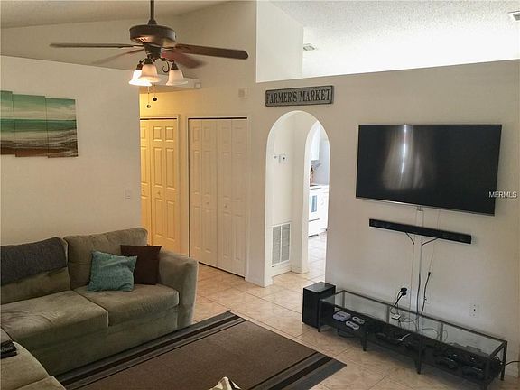 5th image of 5841 Lake Front Dr
