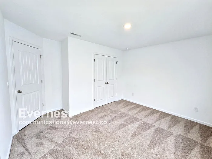 4039 Meredith Woods Ln — Photo 8