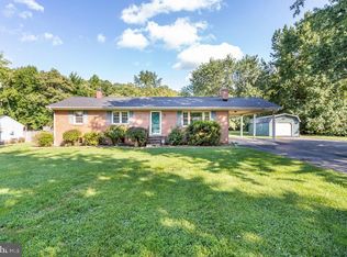 3484 Forest Dr, Waldorf, MD 20601