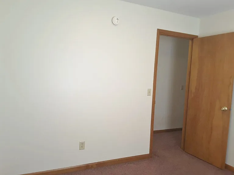 216 Stonewall Ct — Photo 5