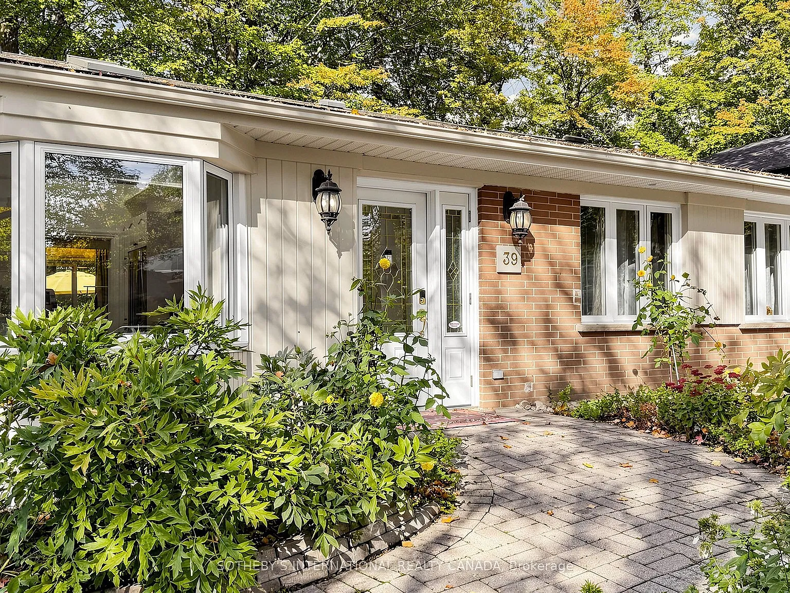 4 bed, $2,950 — Photo 4