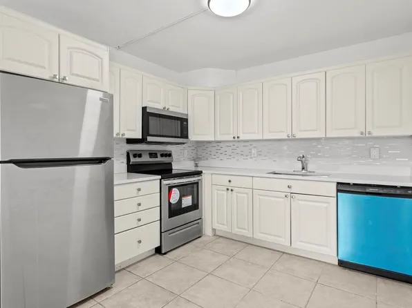2044 Hythe C #C, Boca Raton, FL 33434