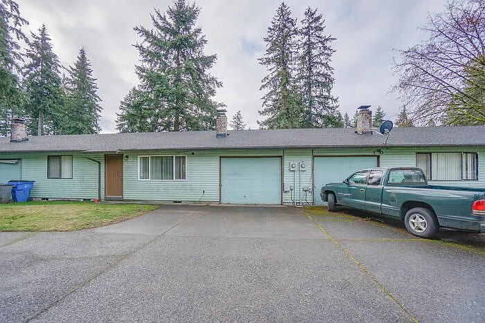 2 bed, 1.0 bath, 950 sqft, $1,595 — Photo 3