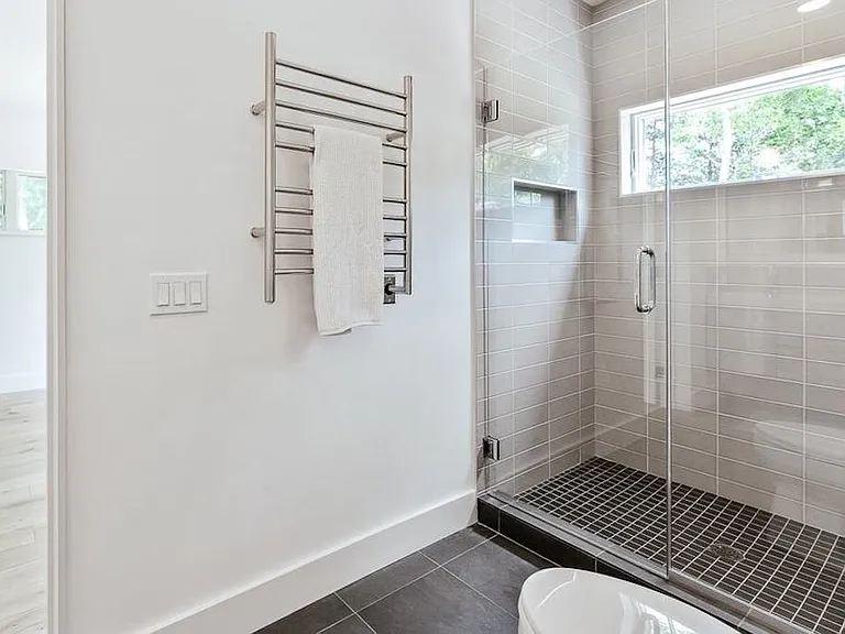 19 Renfrew Ln — Photo 16