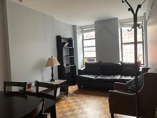 Rented by Smart City Real Estate LLC | media 10