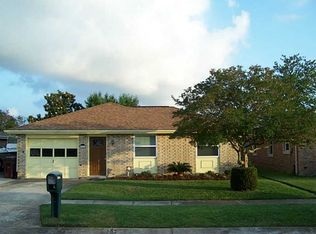 821 Cameron Ct, Kenner, LA 70065