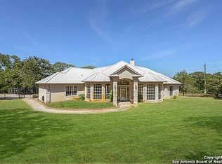 345 Redberry Rd, Seguin, TX 78155