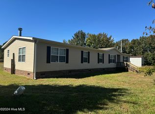 6381 Homestead Rd, Elm City, NC 27822