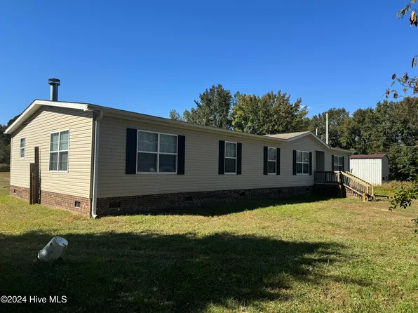 6381 Homestead Road, Elm City, NC 27822