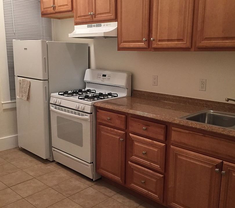 2nd image of 1818 Hyde St APT 5