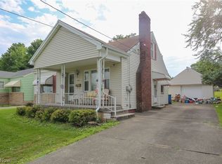 555 6th St, Campbell, OH