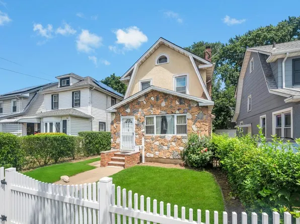 11119 212th Street, Queens Village, NY 11429