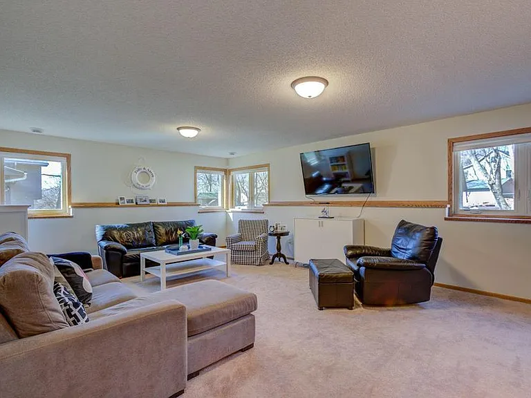 6829 Yuma Dr — Photo 20