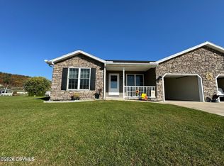 55 Rome Ct, Mount Pleasant Mills, PA 17853