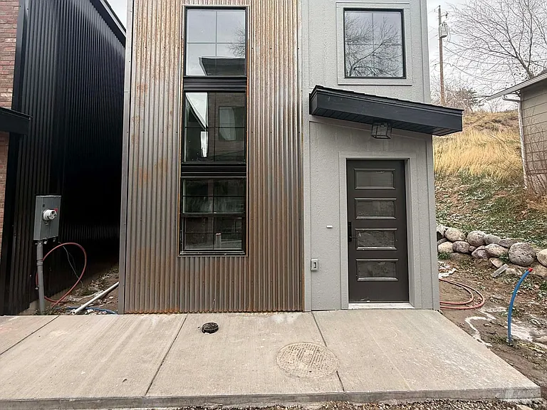 620 N Jefferson Ave — Photo 2