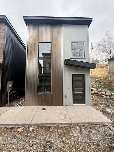 620 N Jefferson Steel Holw #6 Photo 1 620 N Jefferson Steel Holw #6 Photo 1