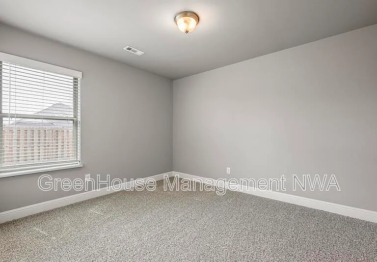 971 Redfree Dr — Photo 17