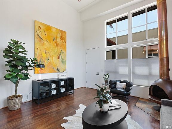 4th image of 701 Minnesota St APT 201