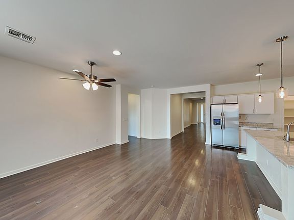 4th image of 1207 W Carlsbad Dr