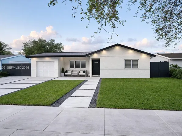 14779 SW 71st Ln, Miami, FL 33193