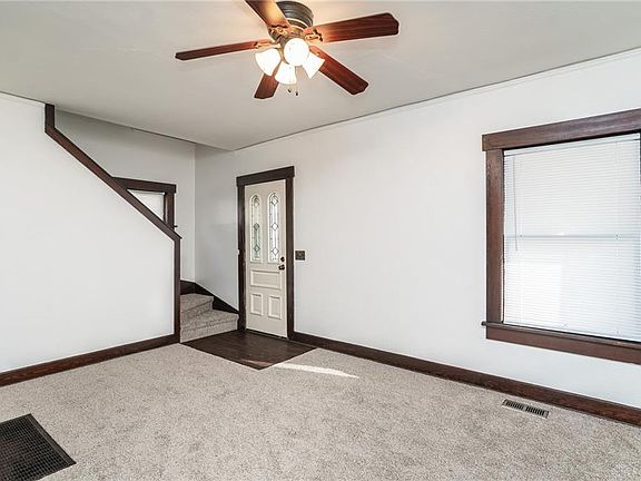 5th image of 406 N West St