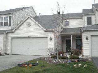 1055 Clover Dr, Minooka, IL 60447