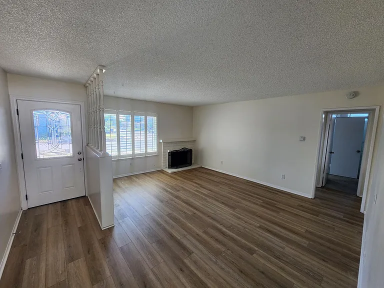 5641 Tilburg Dr — Photo 3