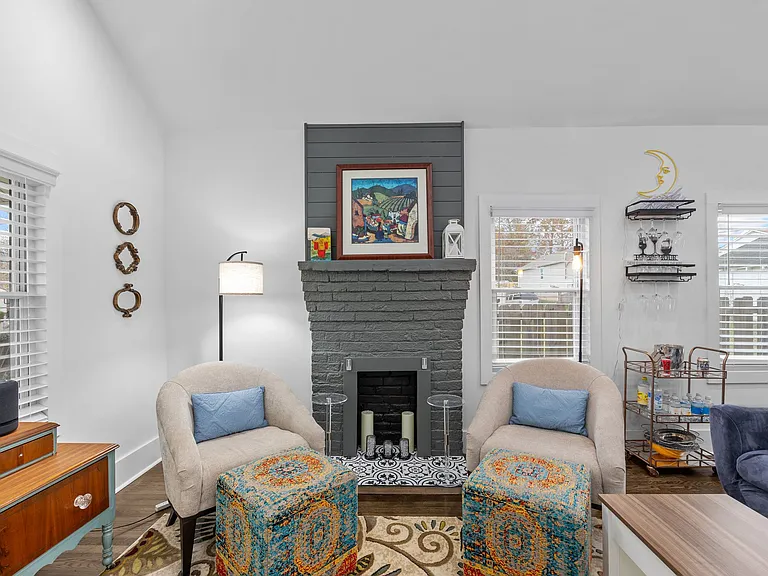 39 Cedar St — Photo 10