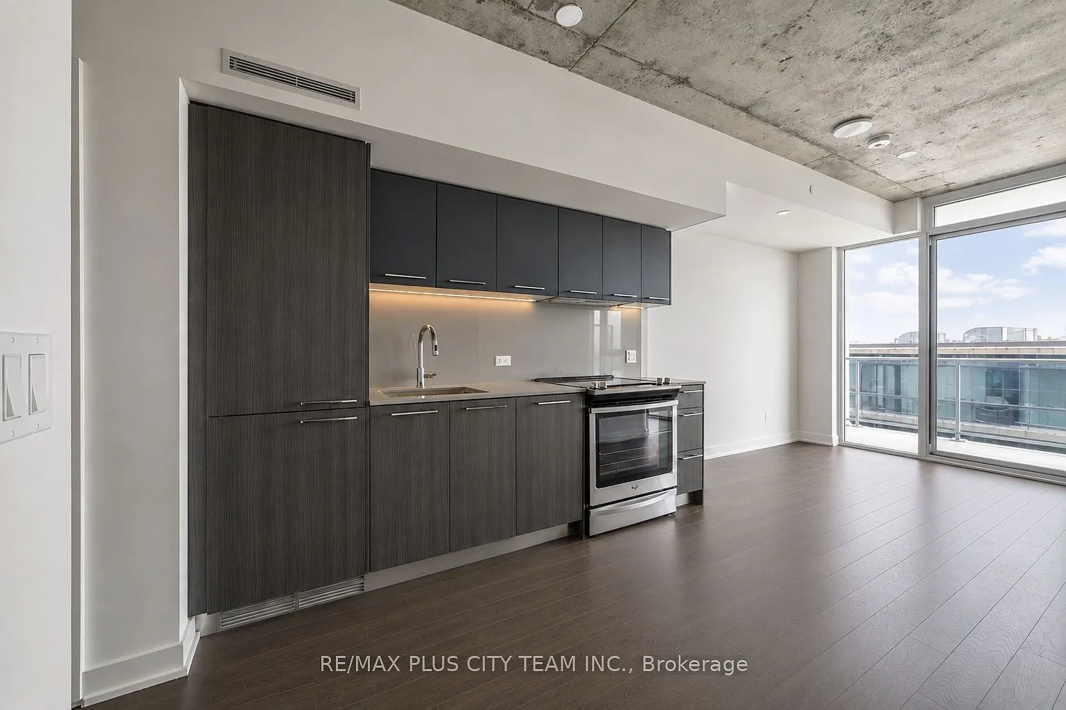 1 bed, $2,200 — Photo 3