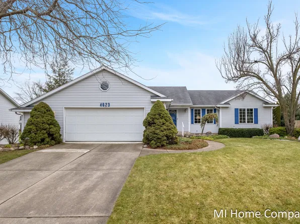 4623 Creek View Dr, Hudsonville, MI 49426