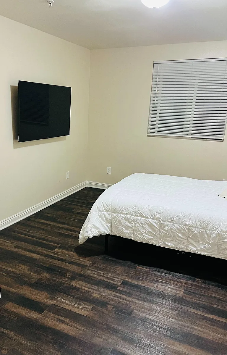 MASTER BEDROOM - S Broadway