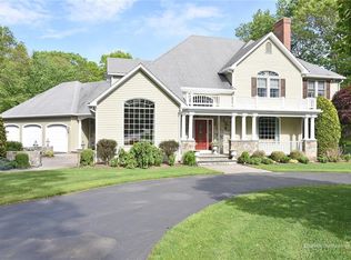 20 Westfield Dr, East Greenwich, RI 02818
