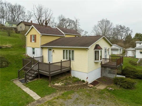 387 Spring St S, Yukon, PA 15698