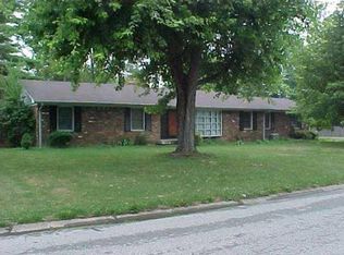 752 N Leisure Ln, Greenwood, IN 46142