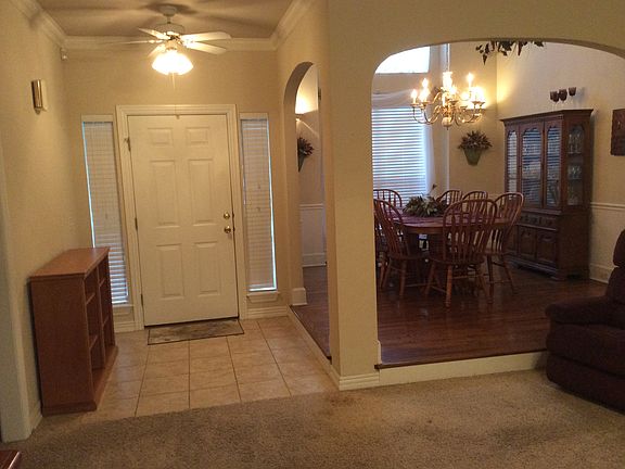 5th image of 61 W Alton Cir