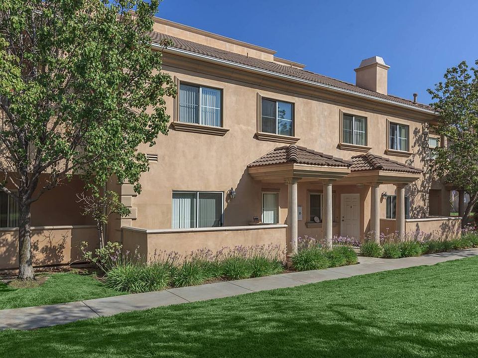 Colony Townhomes Apartment Rentals Santa Clarita, CA Zillow