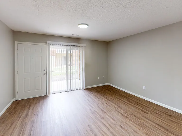 Duck Creek Apartments — Photo 37