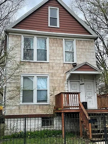 7652 S Dante Ave #1