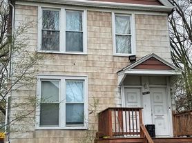 7652 S Dante Ave, Chicago, IL