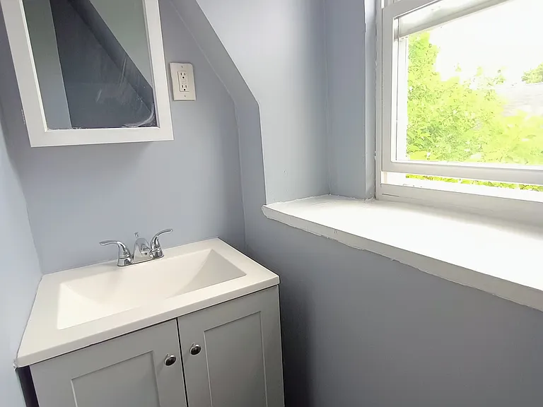166 Ridgewood Ave #3 — Photo 6