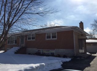 8117 W 99th St, Palos Hills, IL 60465