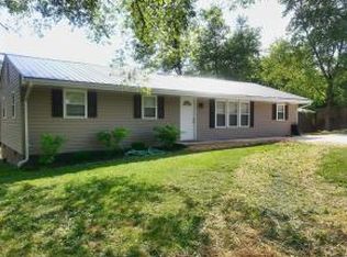 3241 Brownlow Rd, Kingsport, TN 37660