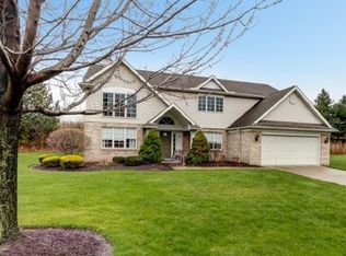5 Webdon Ct, Bratenahl, OH 44108