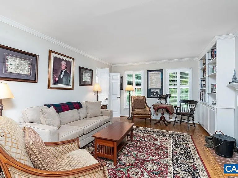 2810 Locust Hill Dr — Photo 16