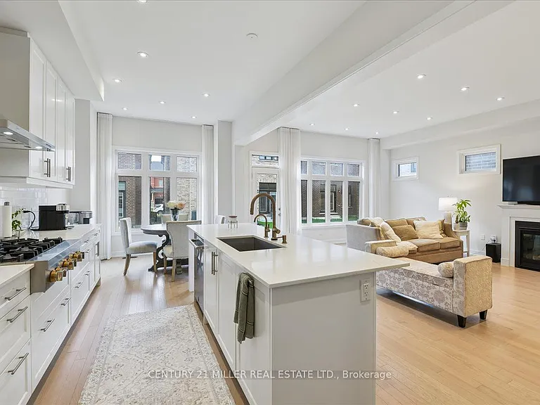 1358 Loon Ln — Photo 10